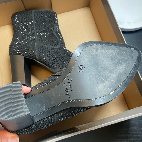 CROWN VINTAGE ELLIE SPARKLE BOOTIE - Picture 7 of 7